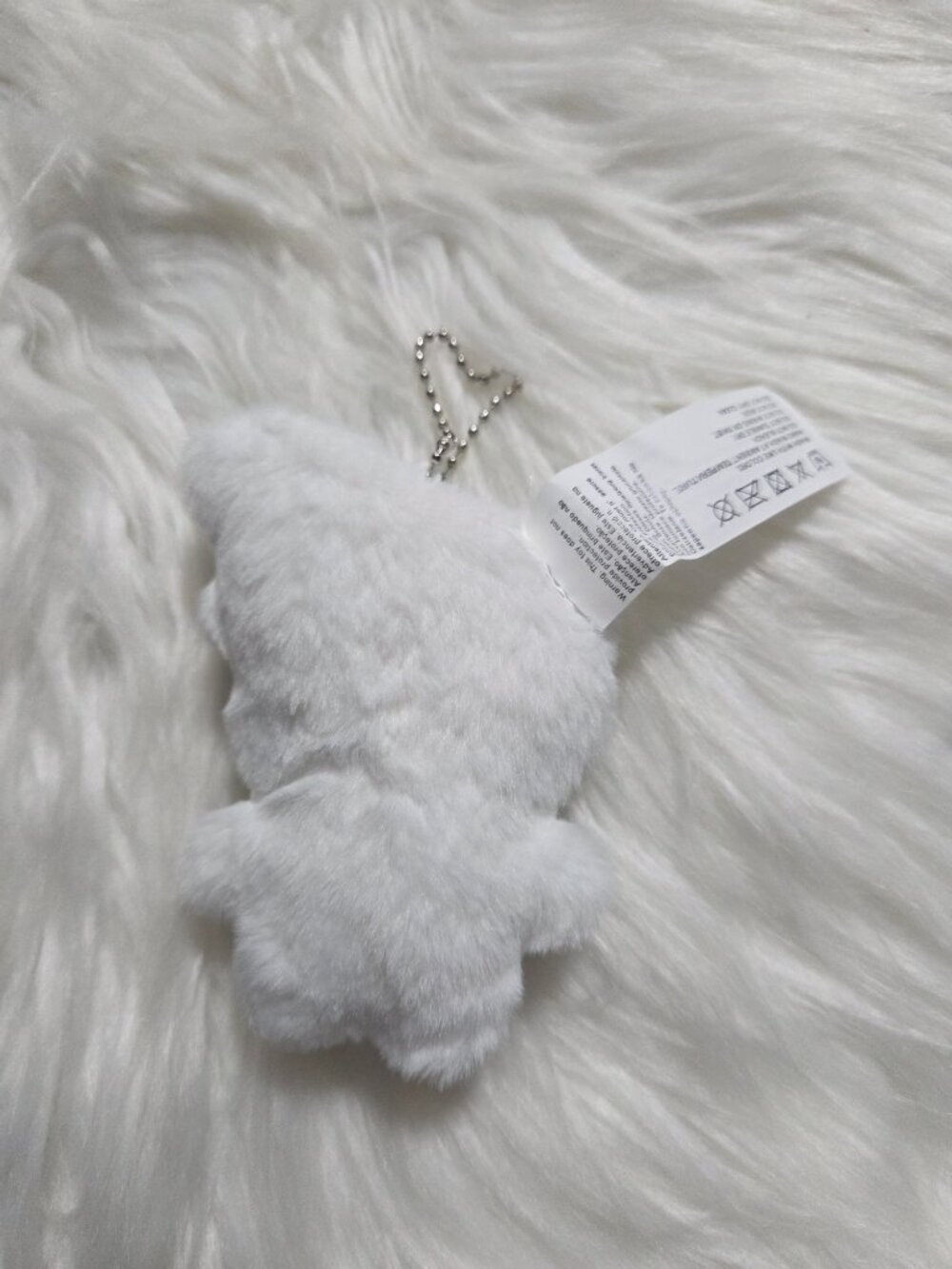 Hello Kitty Bat Plush Keychain - Picture 2 of 5